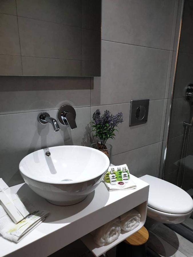 V-Suites Potos Luaran gambar